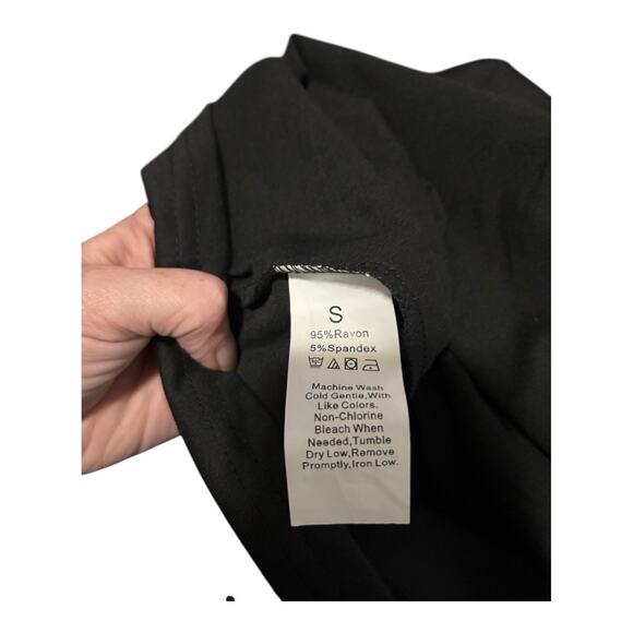 Black V-Neck Tee Size S NWOT - Picture 3 of 3